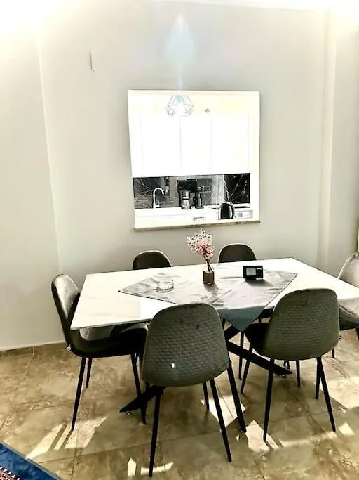 The “Roman Market” Lux Apartment Thessaloniki 0*,  Greece