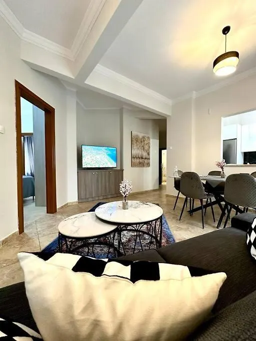 The “Roman Market” Lux Apartment Thessaloniki