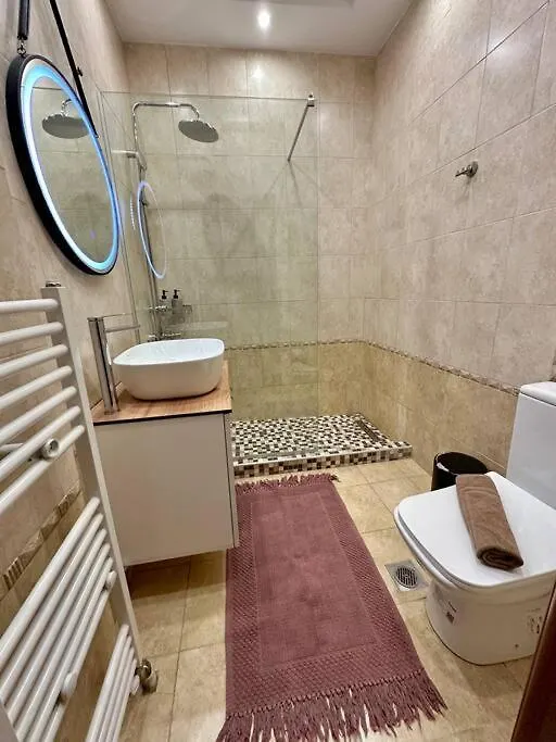 The “Roman Market” Lux Apartment Thessaloniki Greece